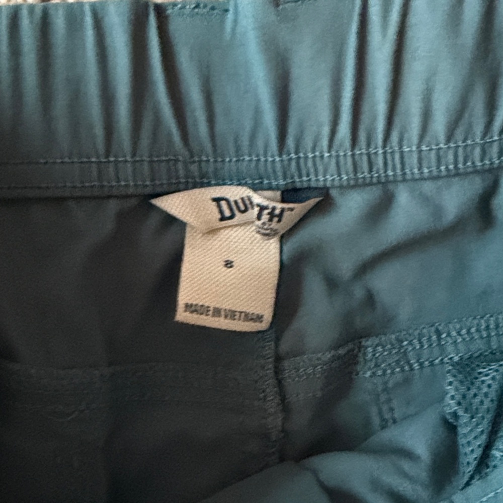 Duluth Trading Co Bermuda Short - Picture 3 of 5